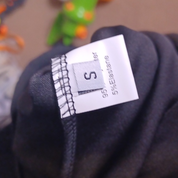 New black dress size S - Picture 4 of 4